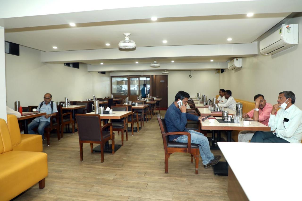 Vov Hotels Vijayapura Bijāpur Exterior foto
