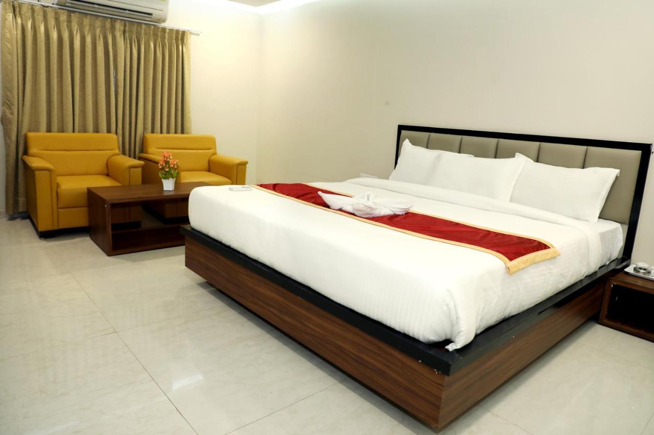 Vov Hotels Vijayapura Bijāpur Exterior foto